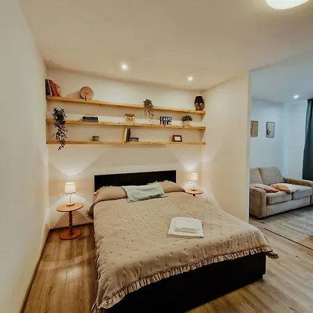 아파트 Nest And Rest *